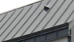 Pose de couverture en zinc pour une toiture robuste et esth&eacute;tique &agrave; Pecquencourt