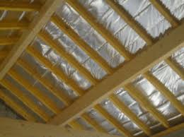 Isolation de toiture par isolant multi-r&eacute;flecteur pour am&eacute;liorer le confort thermique &agrave; Aix-en-P&eacute;v&egrave;le