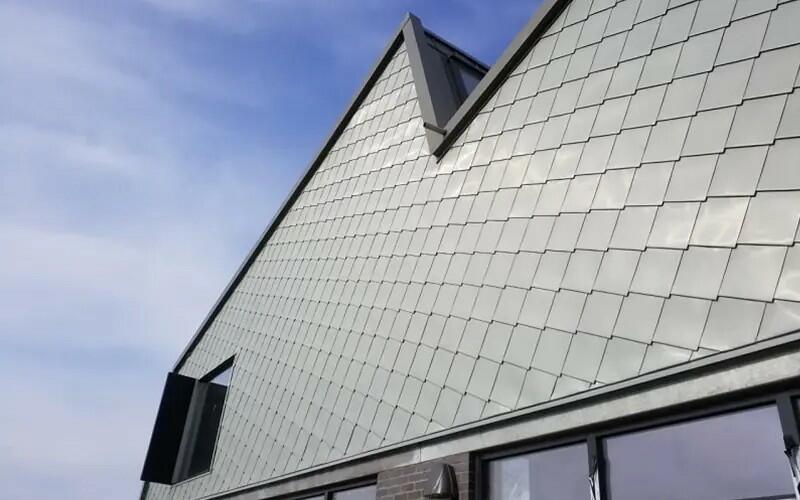 Pose de bardage zinc sur bâtiment professionnel à Wallers