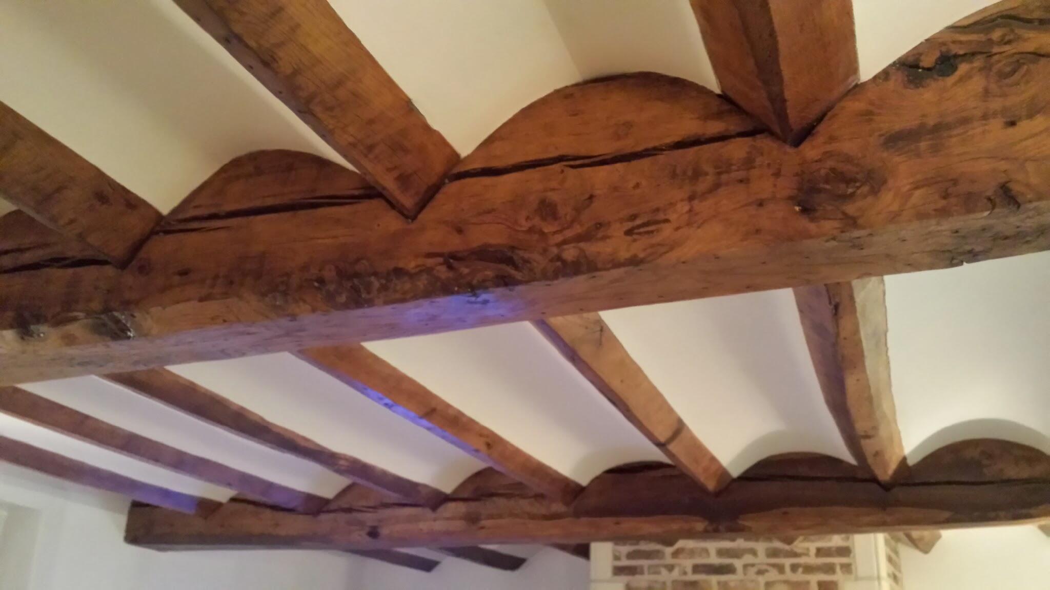 Travaux de charpente traditionnelle et rénovation de structure bois à Auchy-lez-Orchies