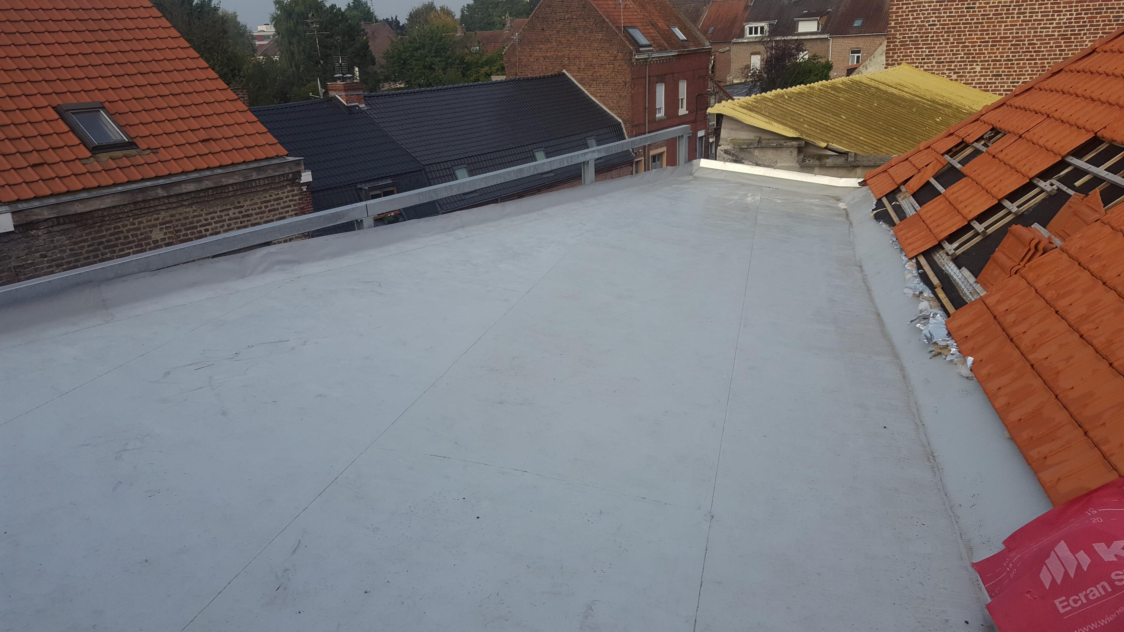 Travaux d’étanchéité et rénovation de toiture plate sur bâtiment à Aulnoy-lez-Valenciennes