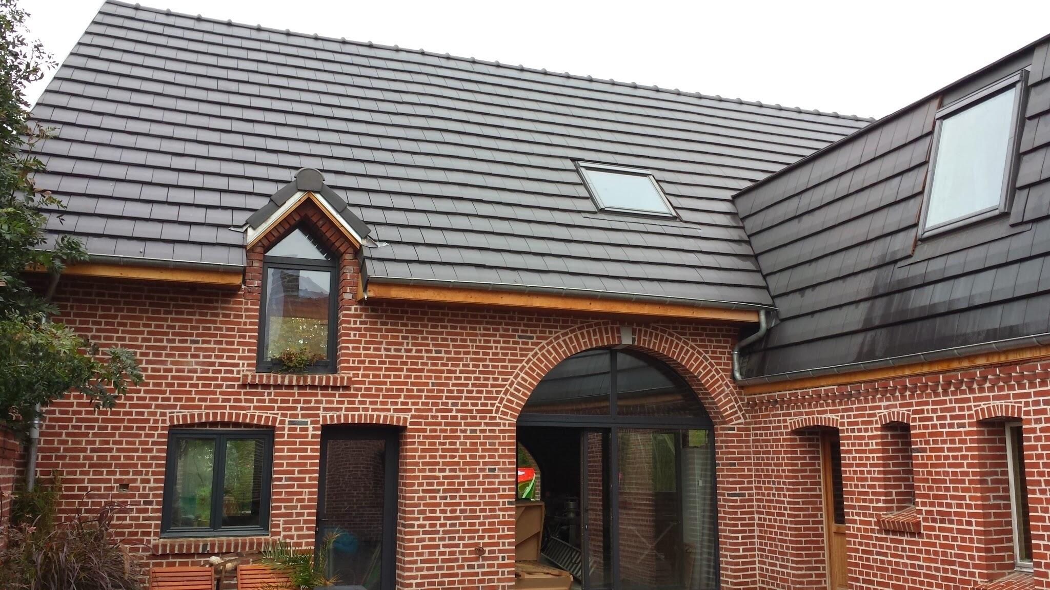 Pose de fenêtre de toit Velux pour optimiser la lumière naturelle à Bondues