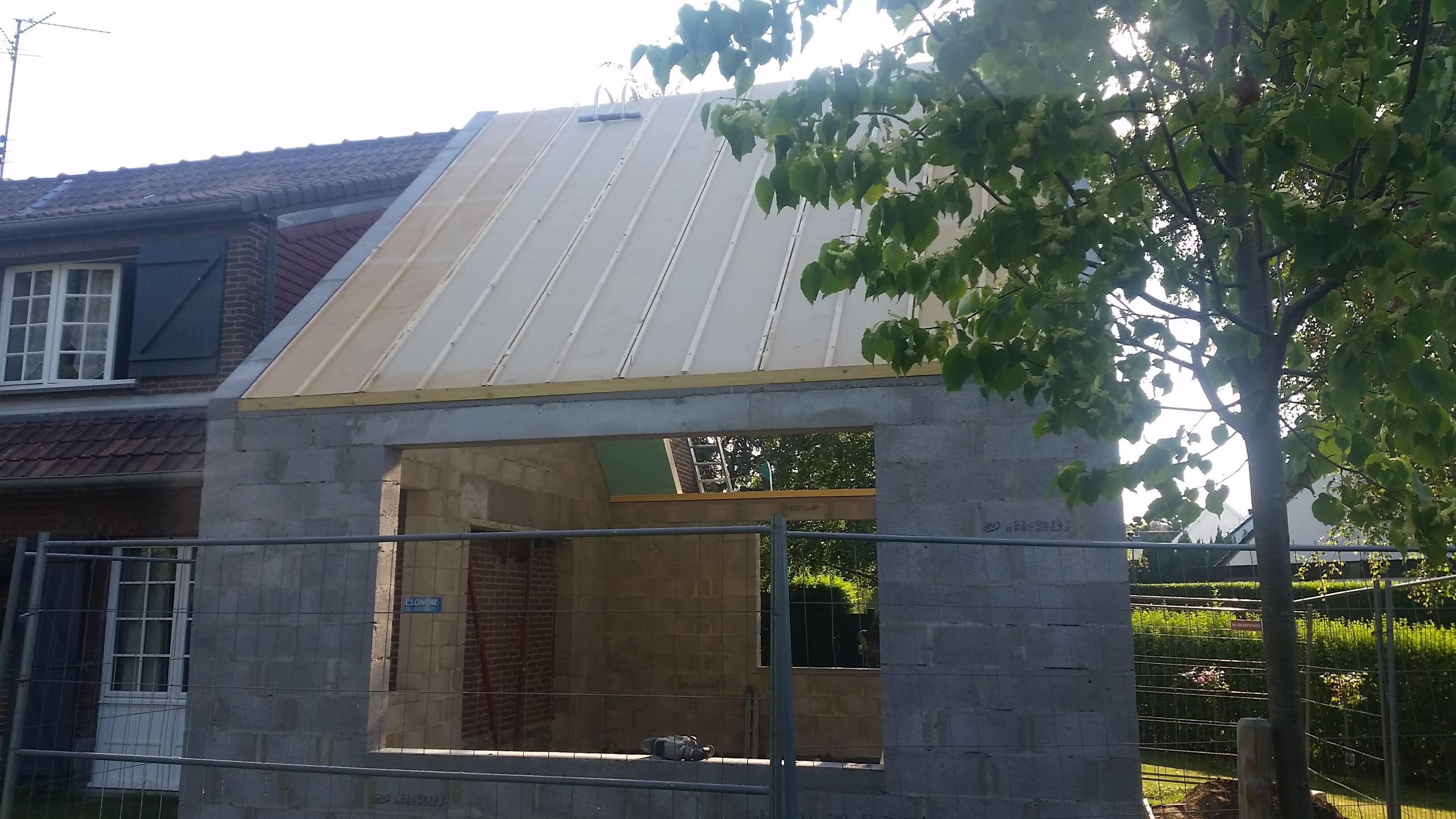 Isolation de toiture par sarking afin d’améliorer le confort thermique à Bourghelles