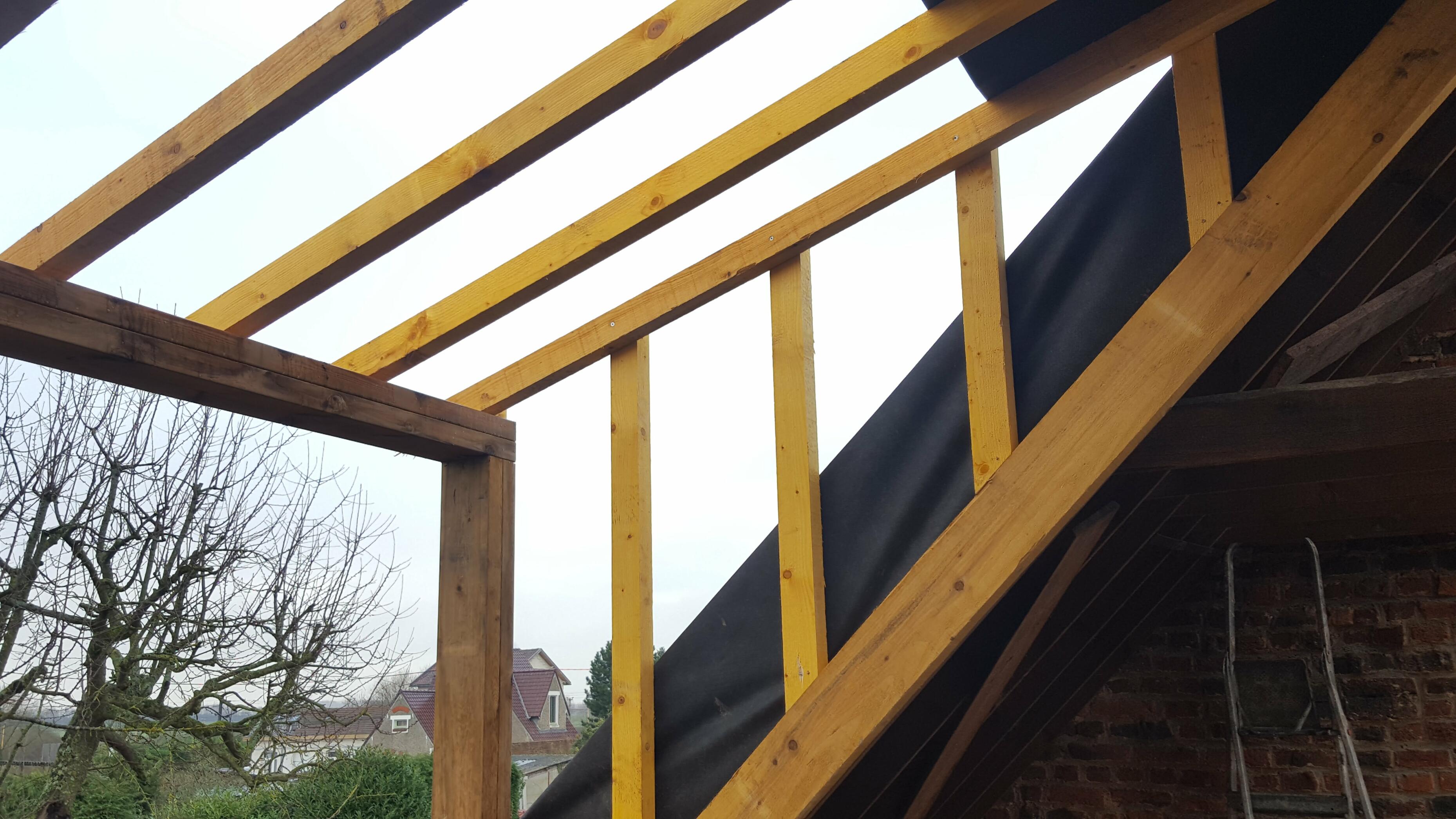 Isolation de toiture par sarking pour améliorer les performances thermiques à Coutiches