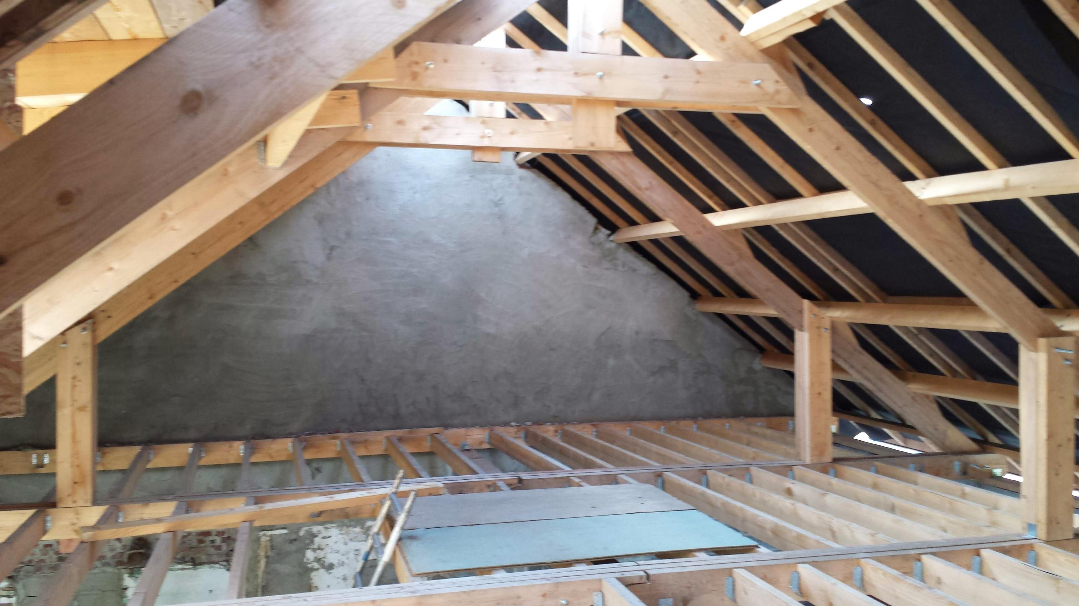 Travaux de rénovation et de renforcement de charpente bois dans le Douaisis