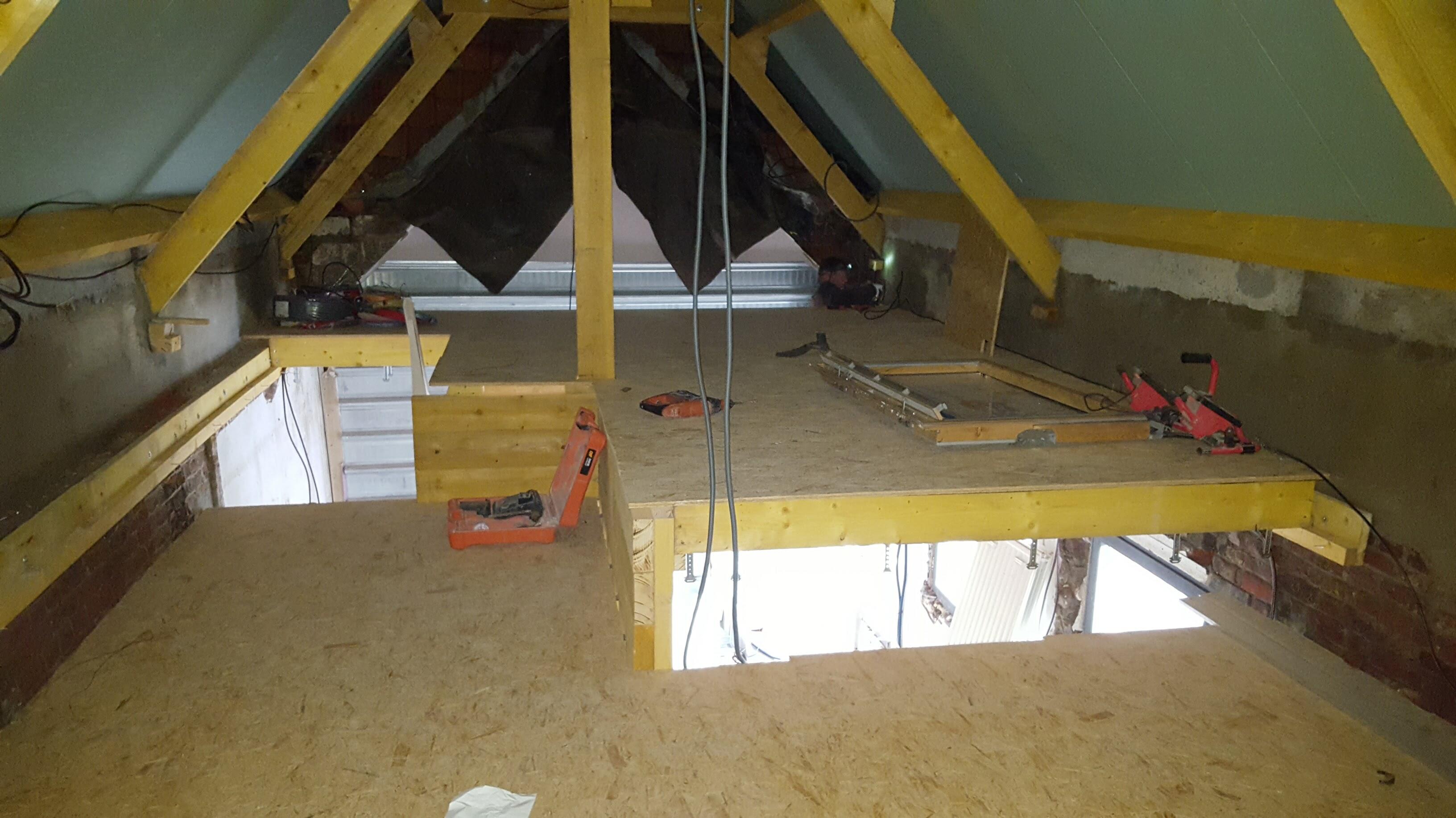 Intervention sur charpente bois pour rénovation et consolidation de la structure à Fretin