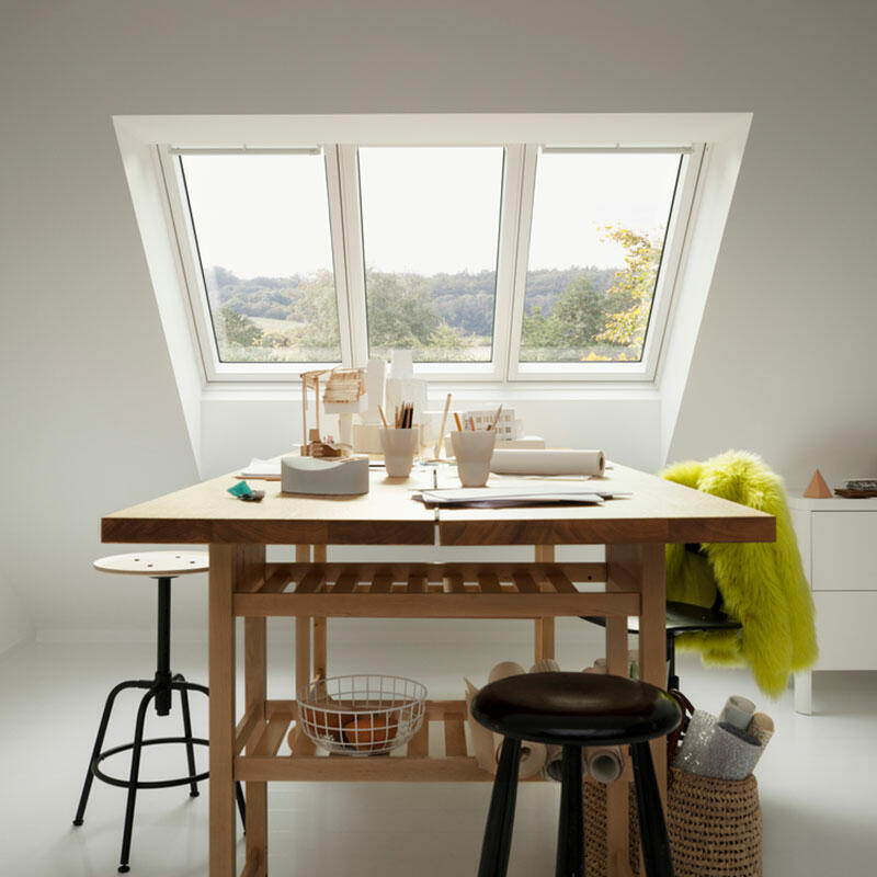 Installation de fenêtre de toit Velux pour optimiser l’apport de lumière naturelle à La Madeleine