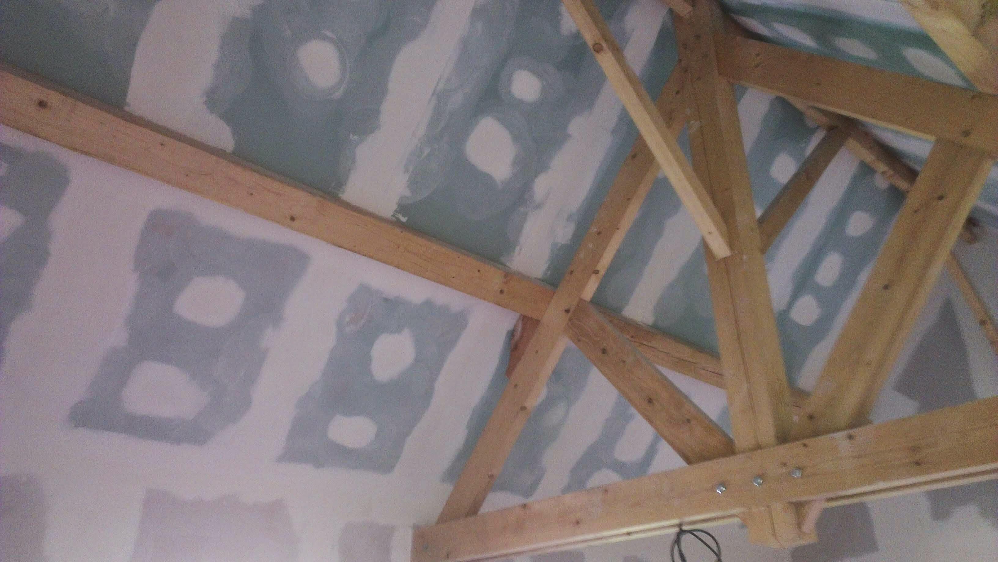 Isolation de toiture par sarking mise en œuvre pour améliorer les performances thermiques à Lesquin