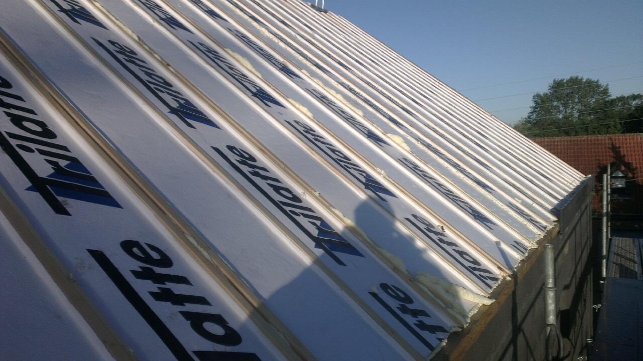 Isolation de toiture par sarking afin d’améliorer le confort thermique du logement à Marly