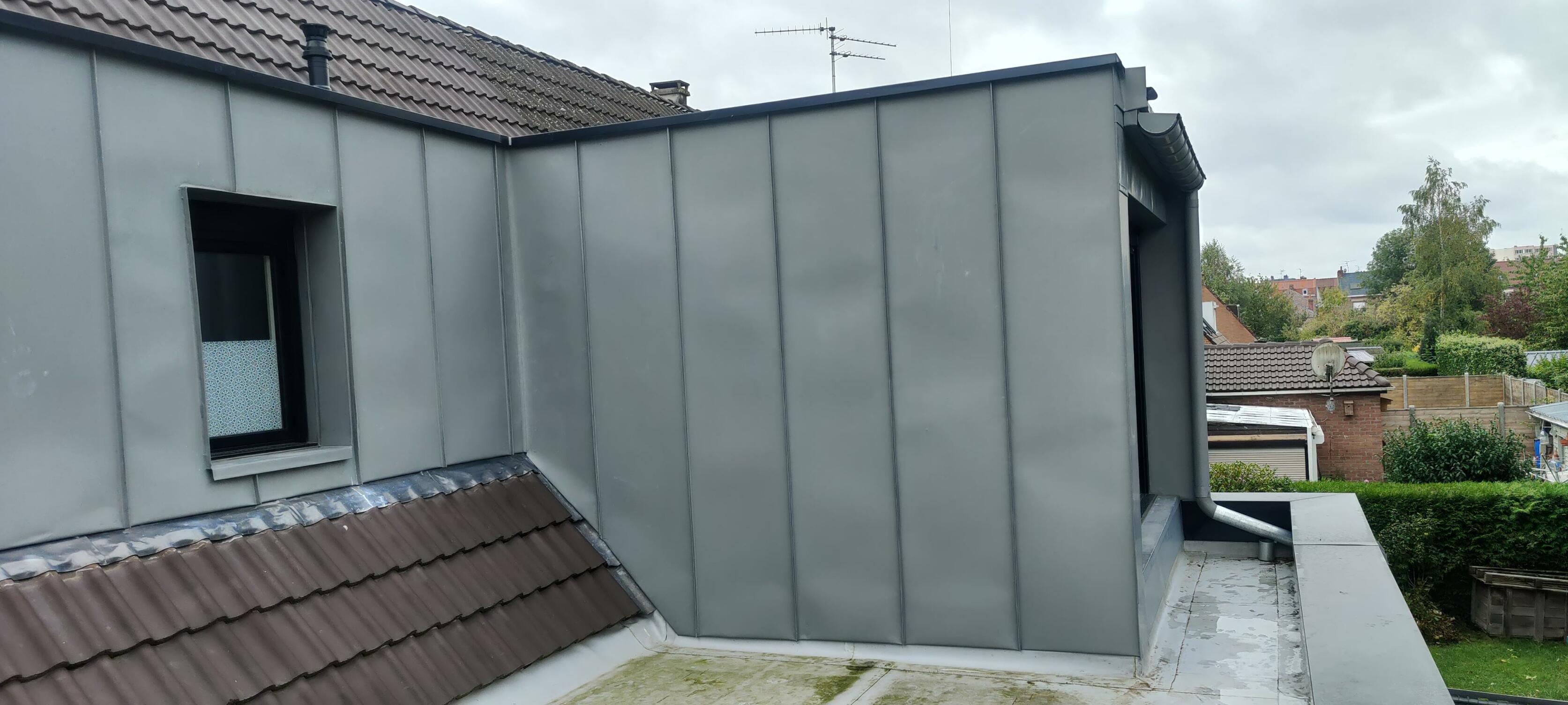 Démoussage et entretien de toiture pour préserver la couverture à Orchies