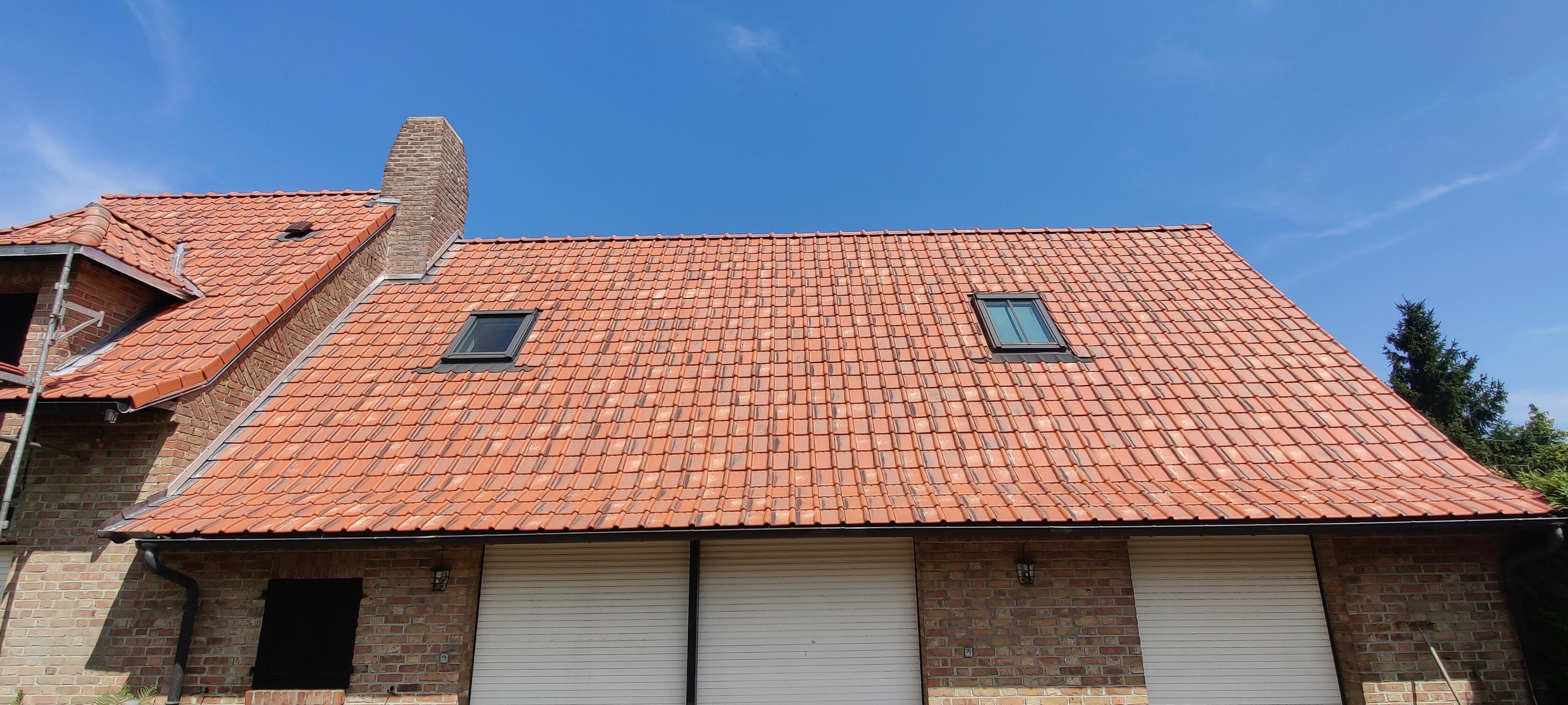 Installation d’une fenêtre de toit Velux pour augmenter la luminosité naturelle des combles à Saméon