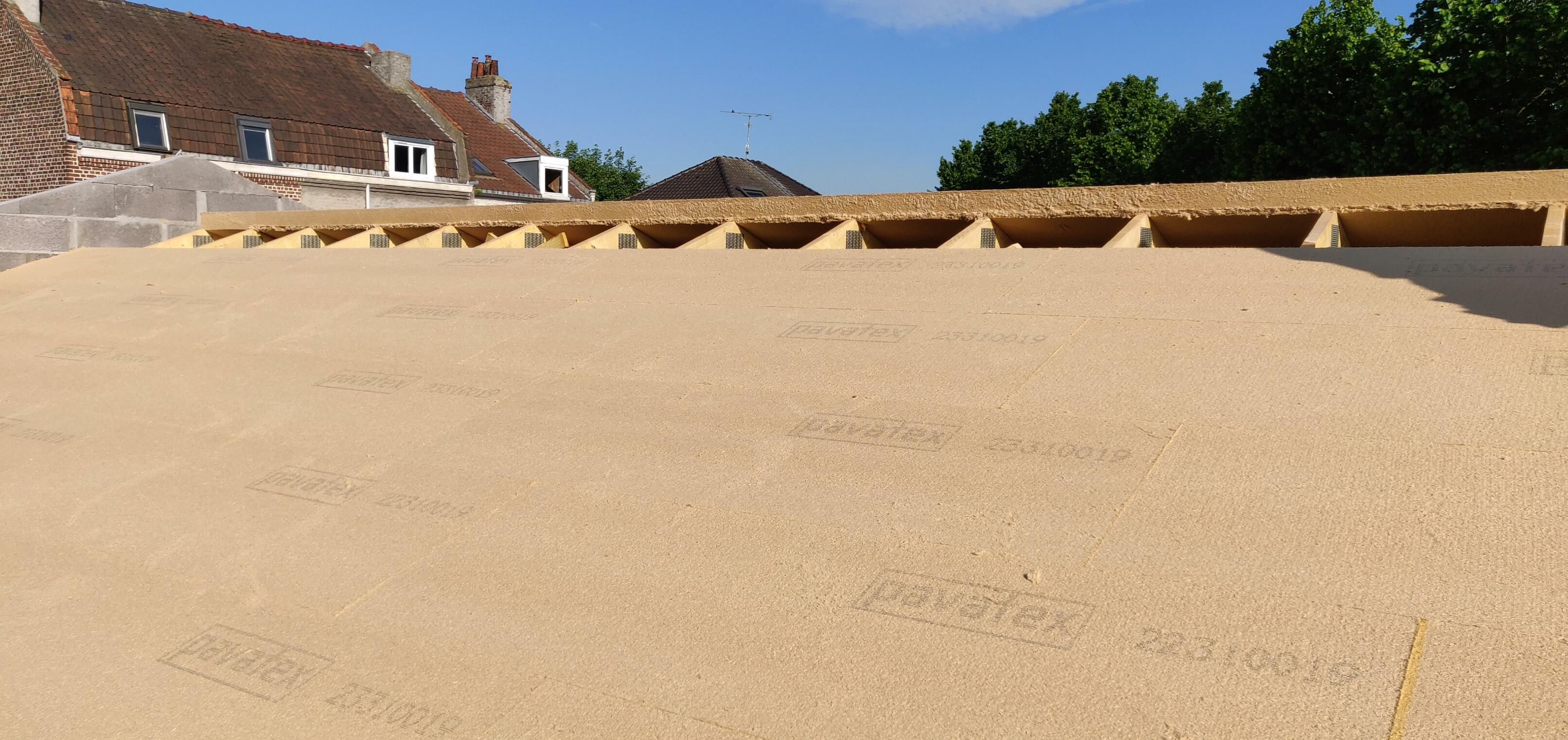 isolation dune toiture en sarking sur valenciennes