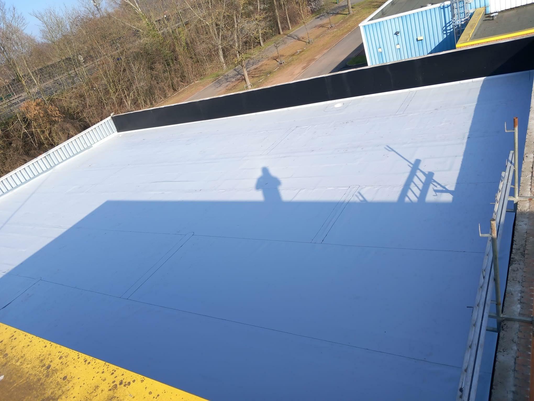 Travaux d’étanchéité sur toitures plates afin de sécuriser les constructions du Valenciennois